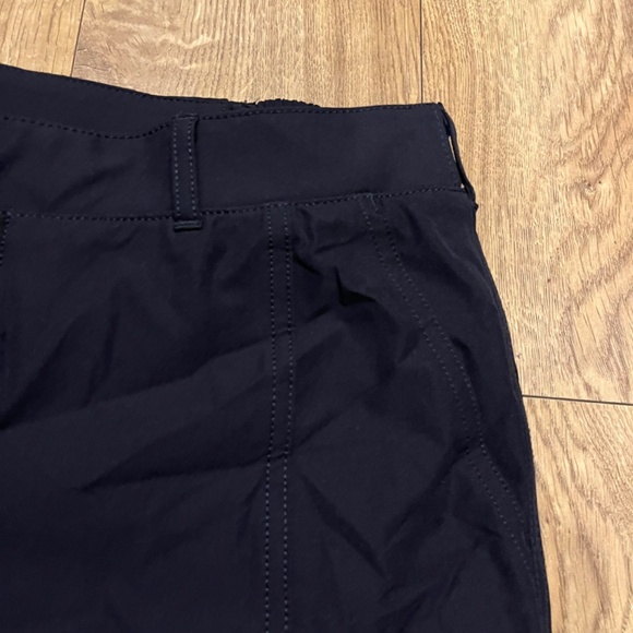 Women travel pants NWT size 8 - Picture 3 of 6